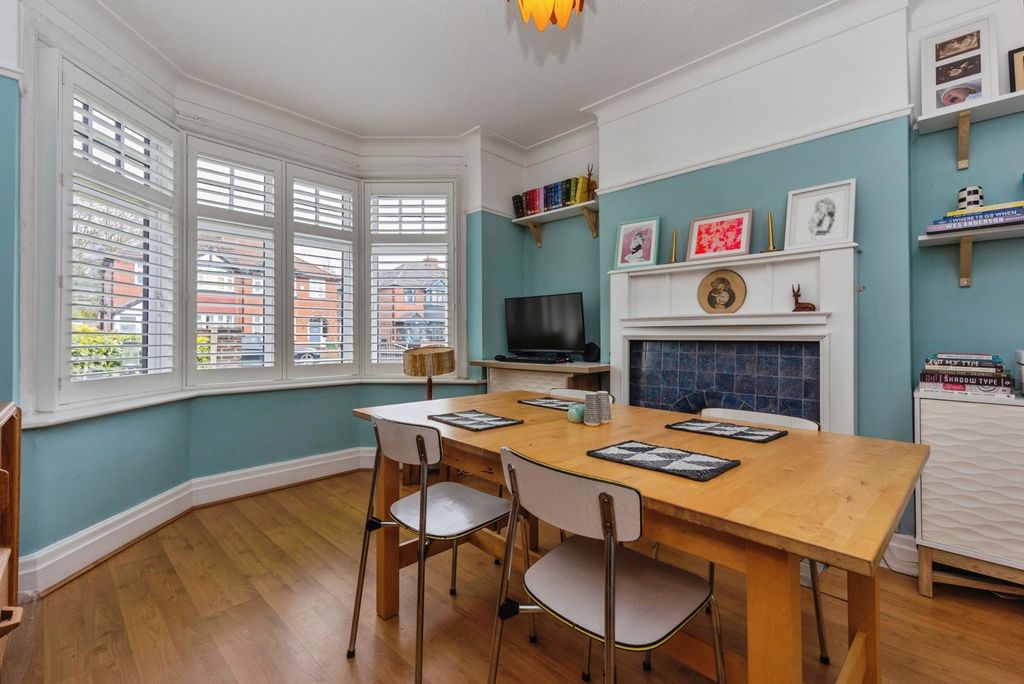 Property photo 3 of 20 Pbox-Img.Jpg