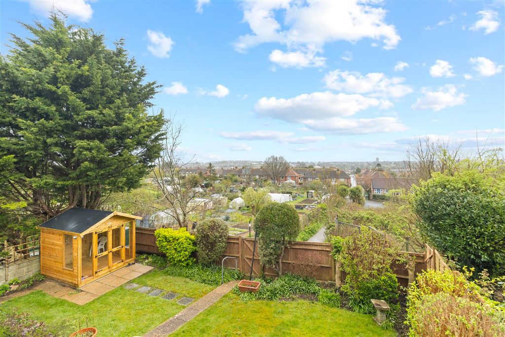 Property photo 2 of 24 Views