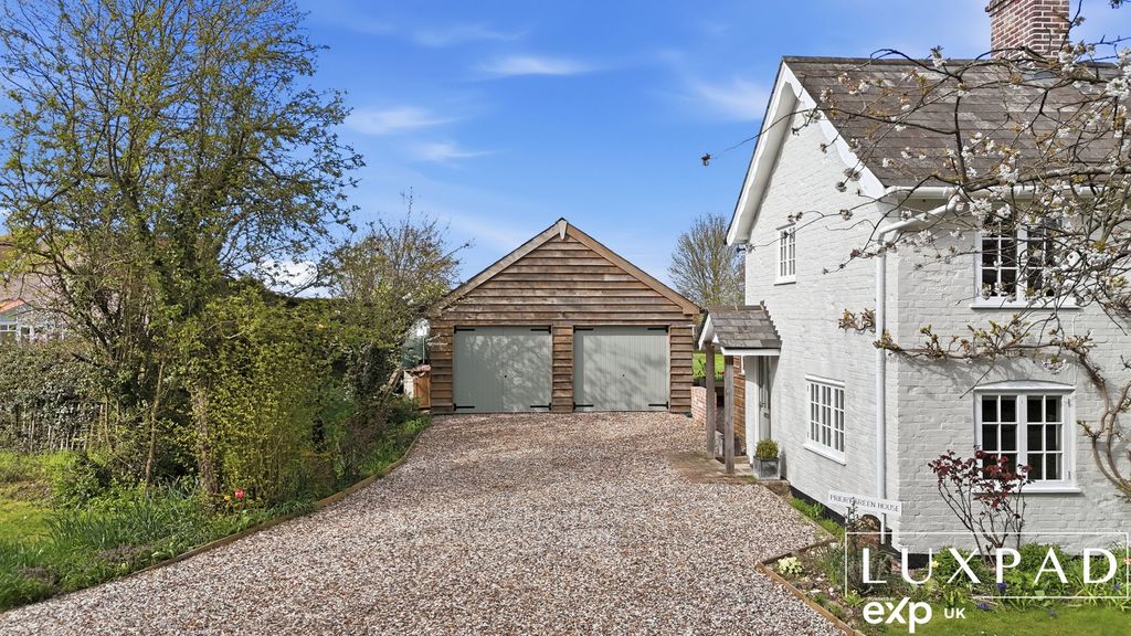 Property photo 3 of 35