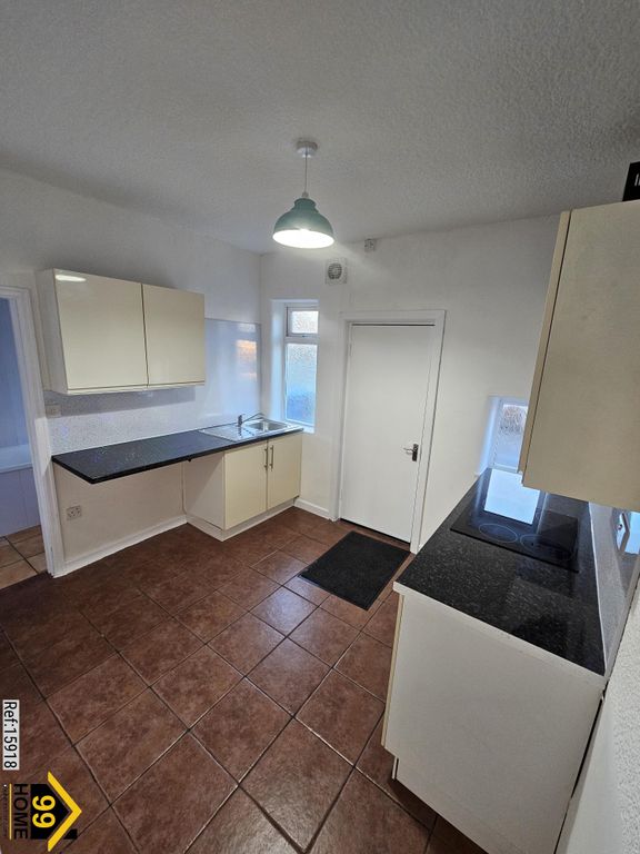 Property photo 2 of 12 Photo 1