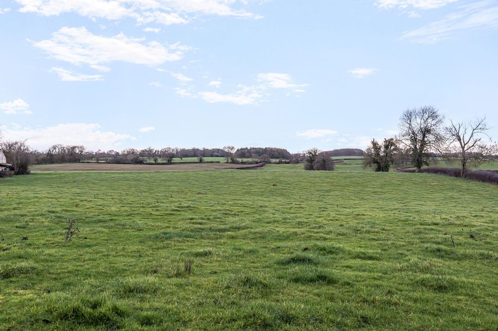 Property photo 2 of 22