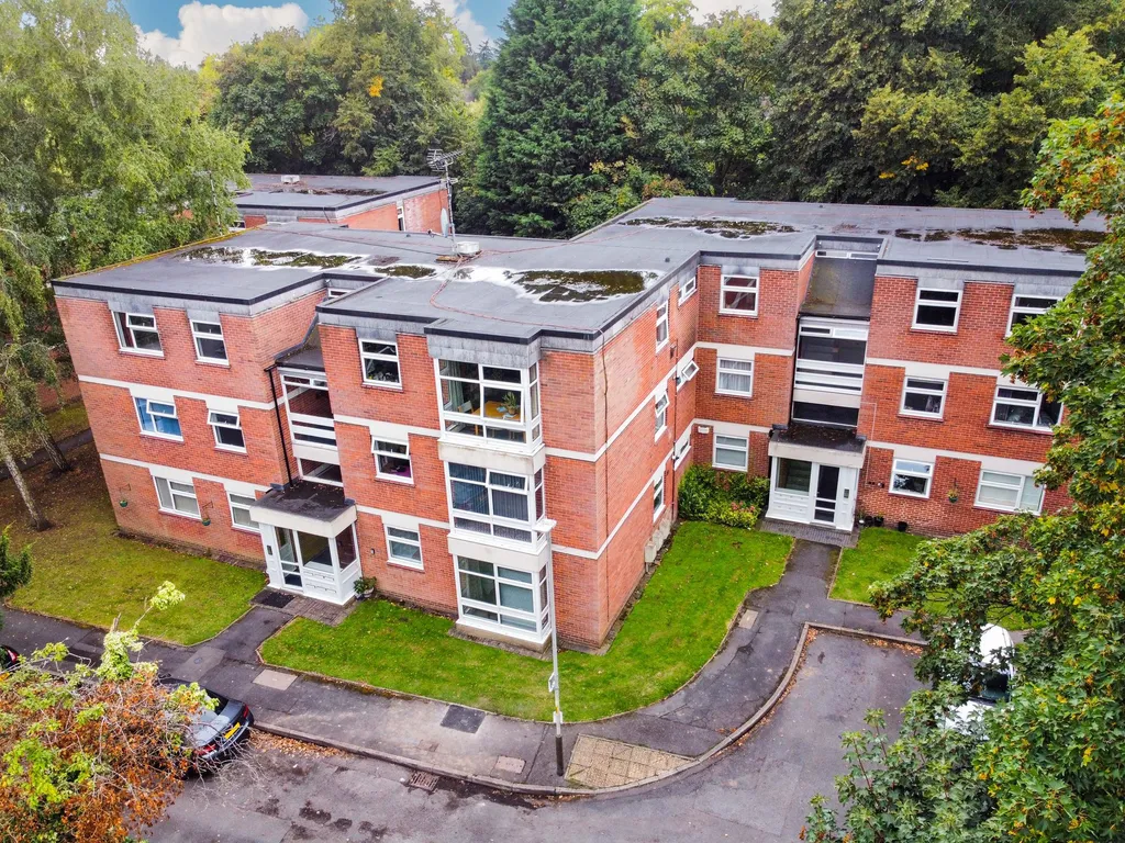 Apartment in Leicester, Knighton - View 3