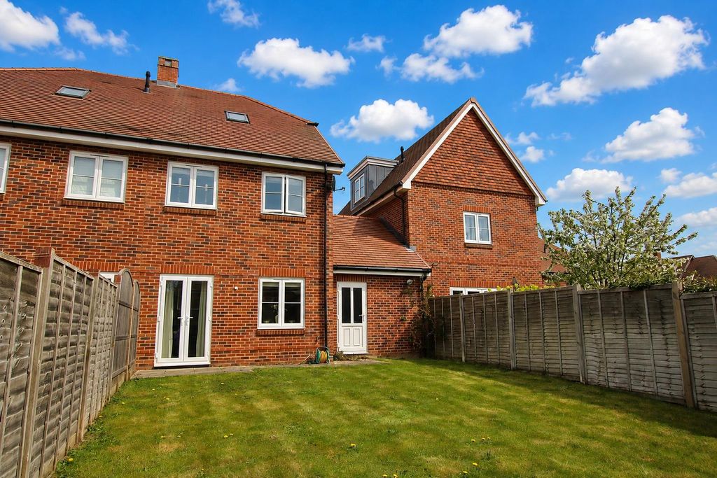 Additional image 4 of 3 bed semi-detached house for saleHartfield Road, Leatherhead KT22