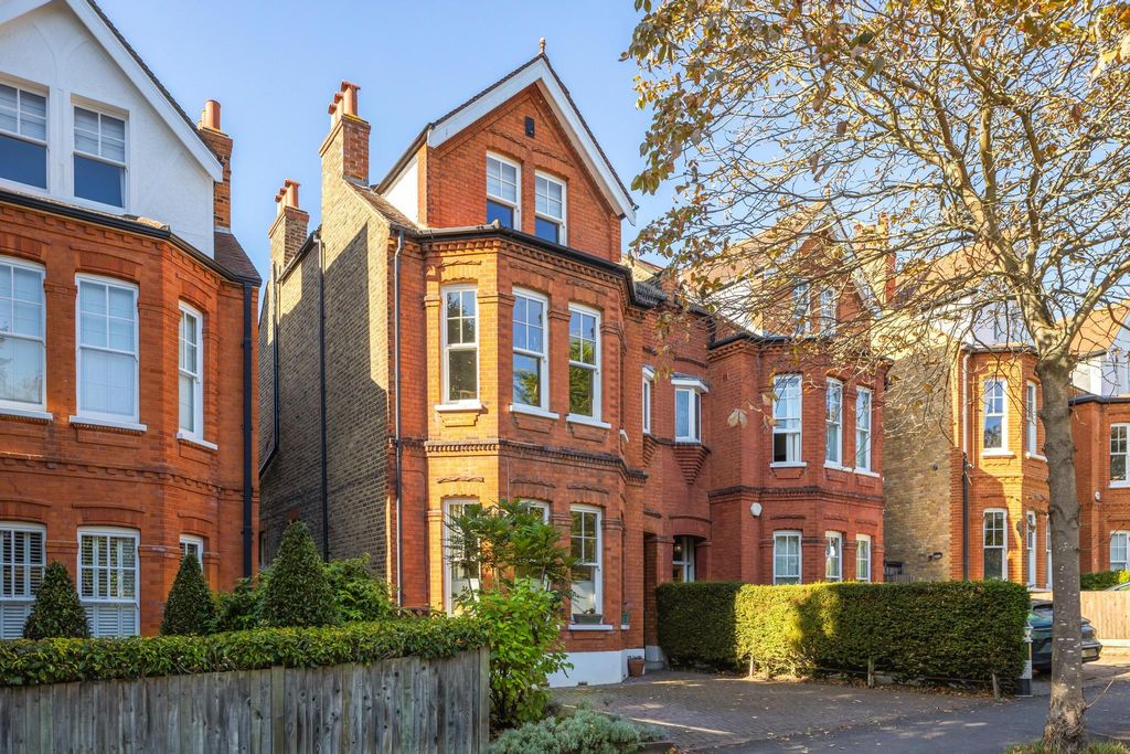 Property photo 1 of 14 Image