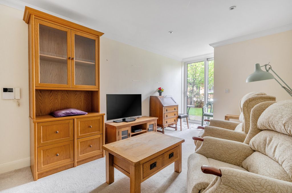 Property photo 1 of 16 1 - 1446985-4-69Dffb8...