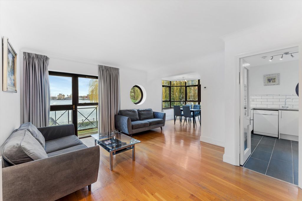 Property photo 1 of 13 Image