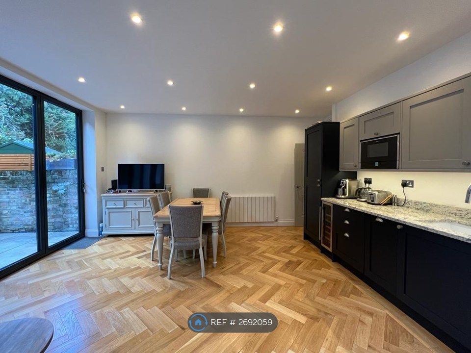 Property photo 2 of 17 Living Area