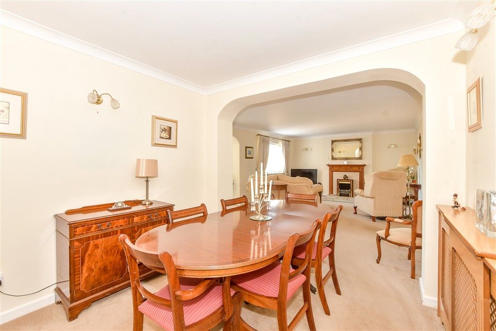 Property photo 3 of 14 Dining Area