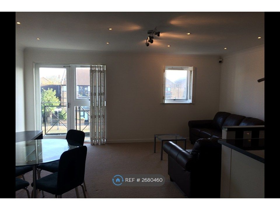 Property photo 2 of 9 Living Room