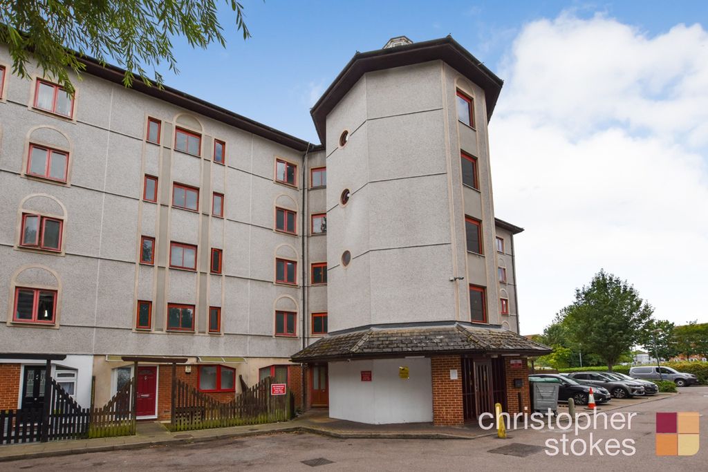 Property photo 1 of 7 4395141