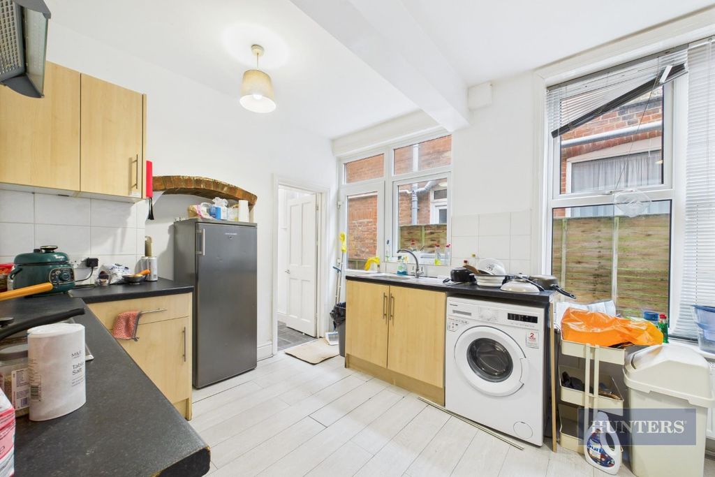 Property photo 2 of 16 Cam05152G0-Pr0095-Still002.Jpg