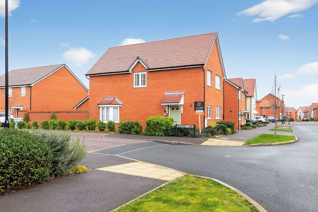 Property photo 2 of 34