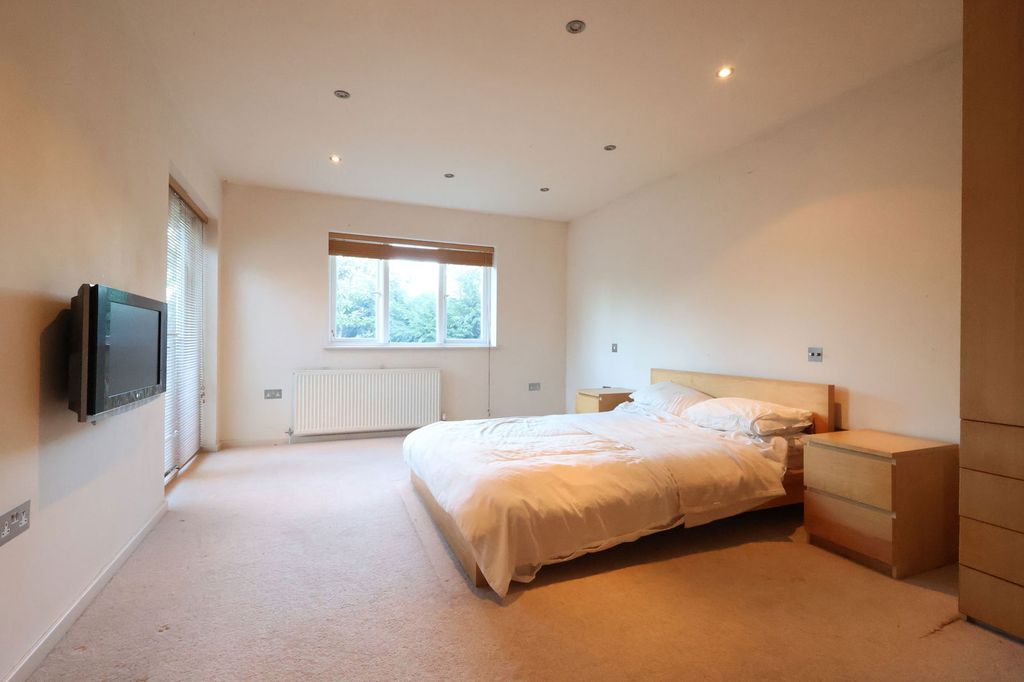 Additional image 5 of 4 bed bungalow for saleTan House Court, Shirenewton, Chepstow NP16