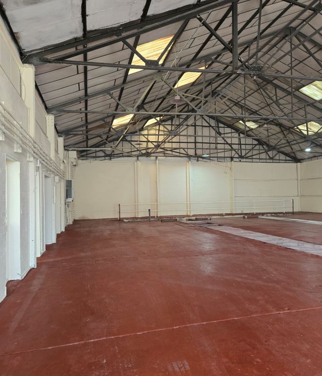 Property photo 2 of 13