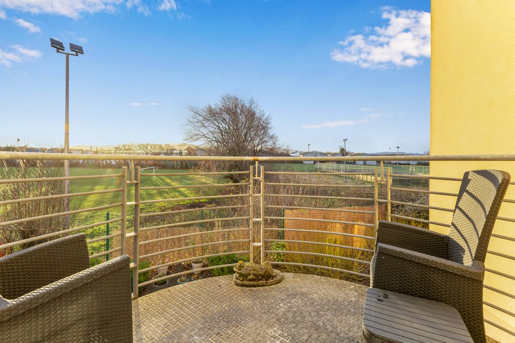 Property photo 3 of 19 Property Image 3