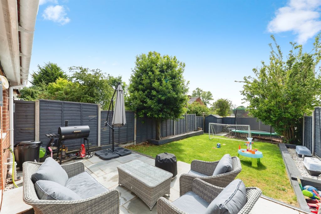 Property photo 2 of 17