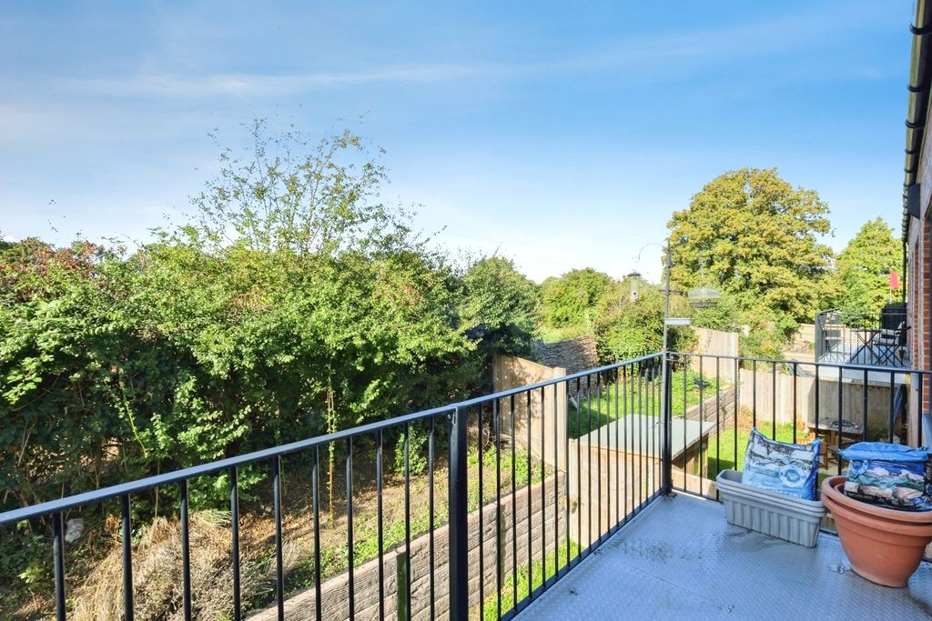 Property photo 3 of 19 Picture No. 05