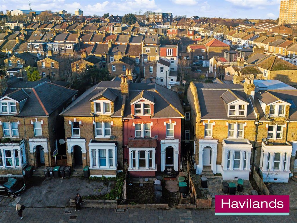 Property photo 2 of 12 686 Lordship Lane N22 5Jn-1.Jpg