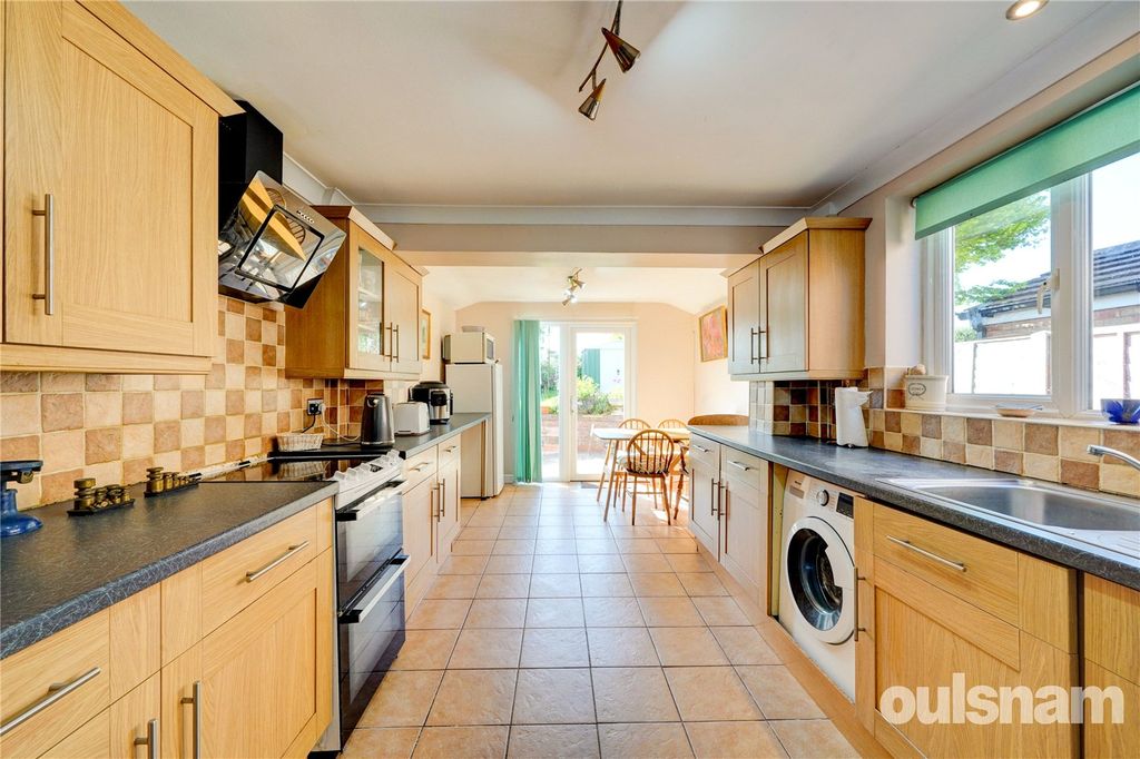 Property photo 2 of 22 Picture No. 21