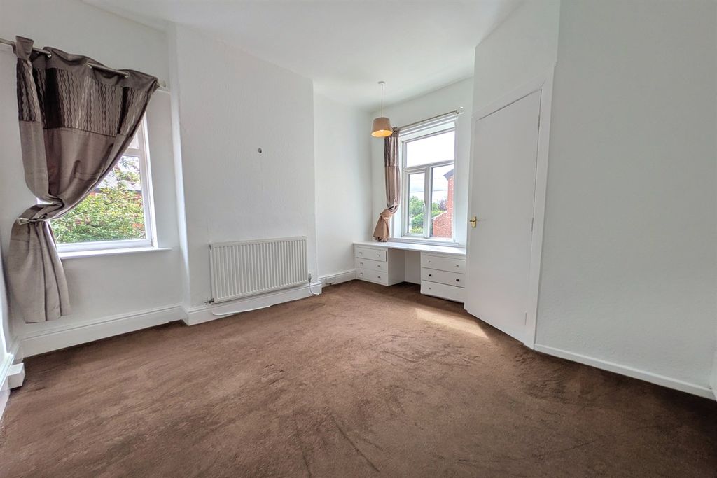 Property photo 3 of 4 Bedroom