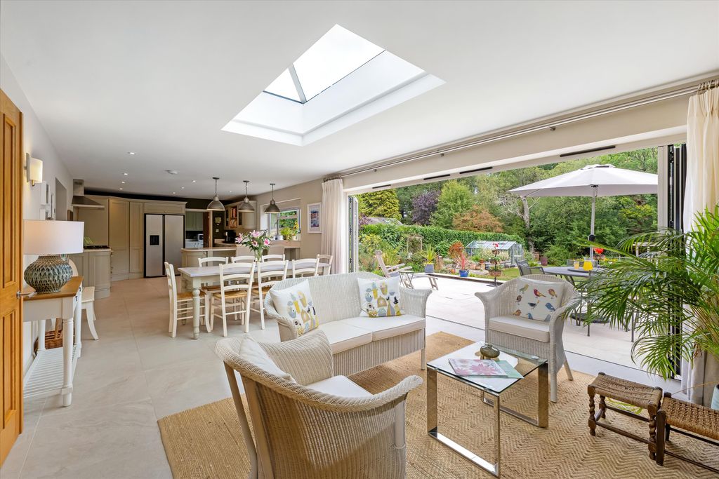 Property photo 1 of 23 Image