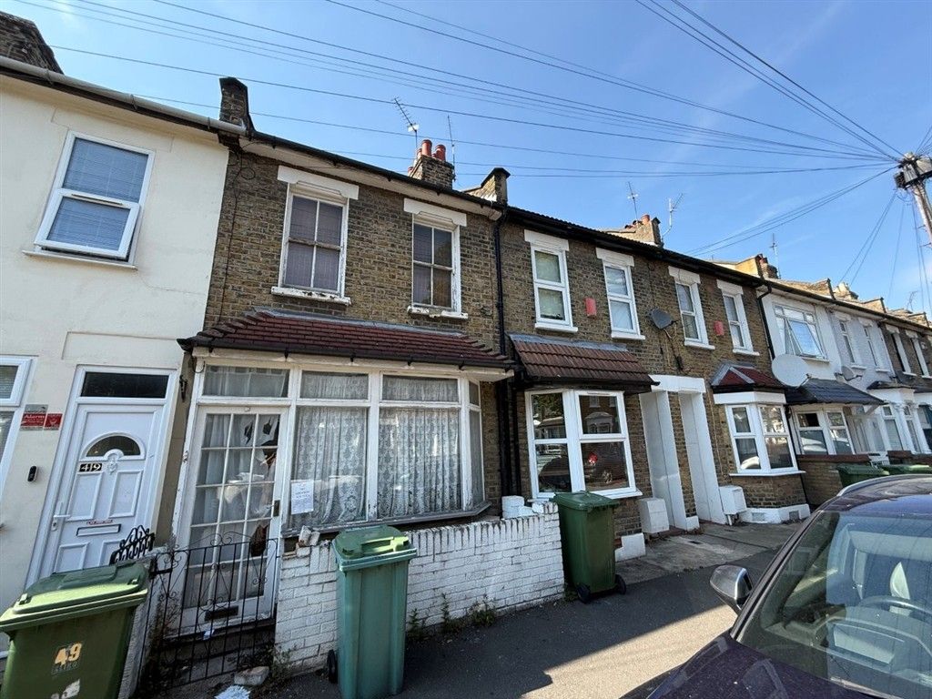 Property photo 1 of 5