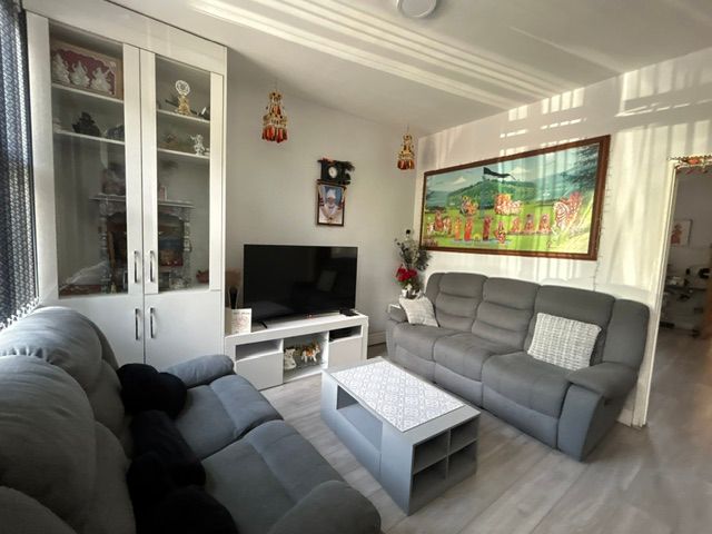 Property photo 3 of 30