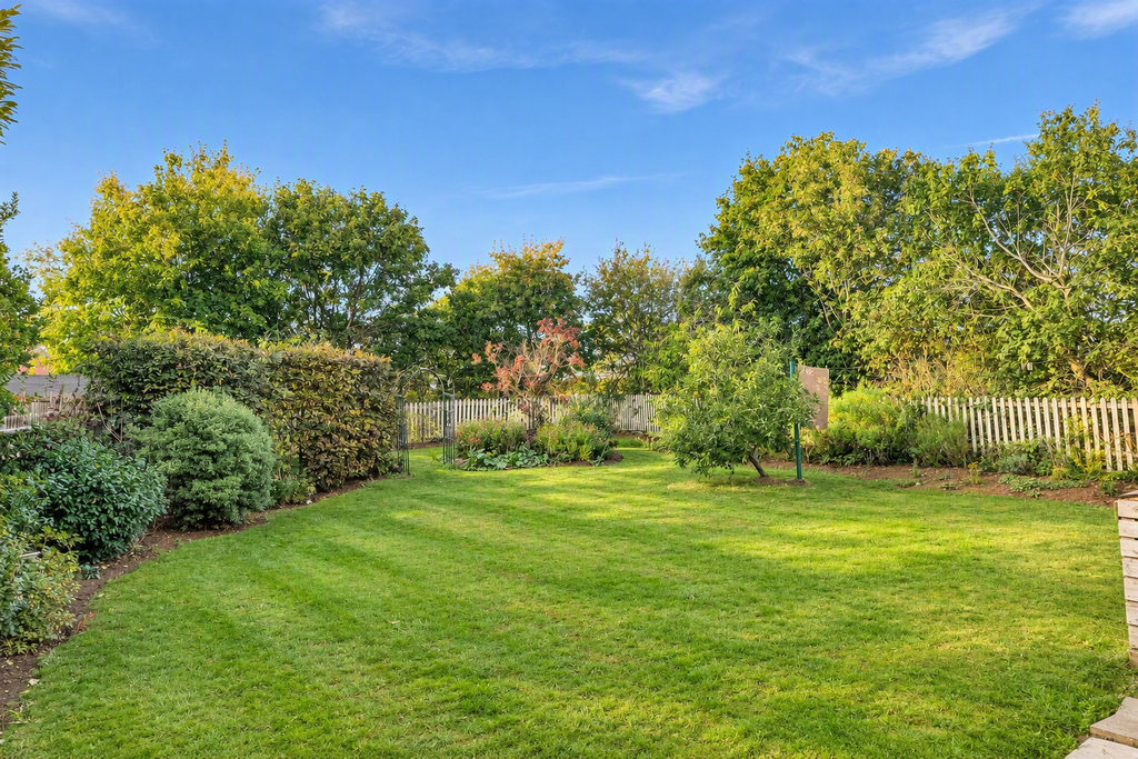 Property photo 3 of 25