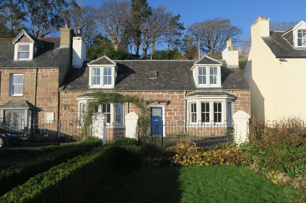 Property photo 1 of 28