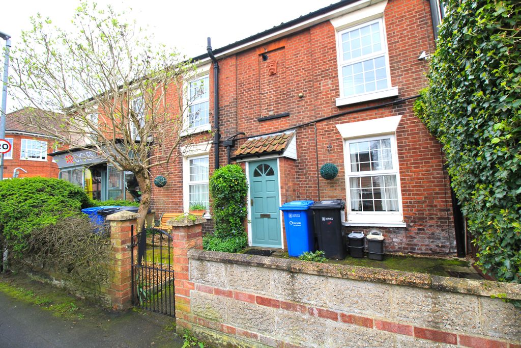 Property photo 1 of 6