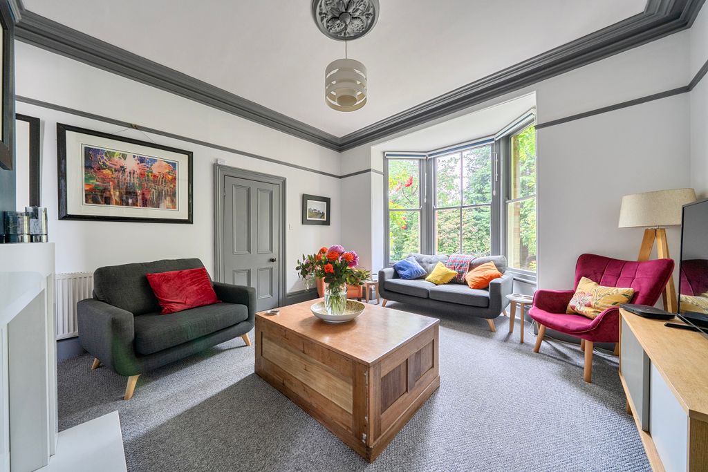 Property photo 2 of 30 1482214-14-6A42Db6728B28