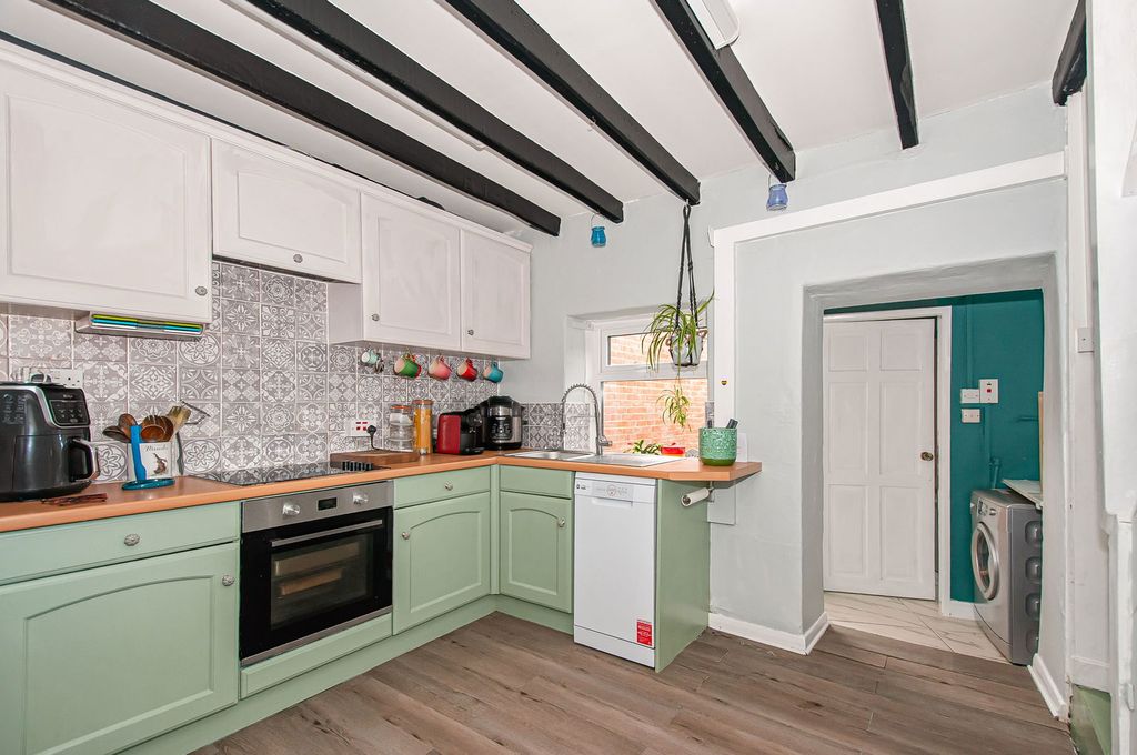 Property photo 2 of 13