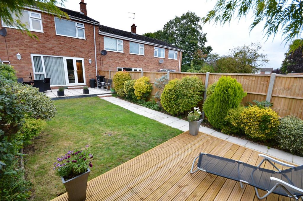 Property photo 1 of 16 Outside