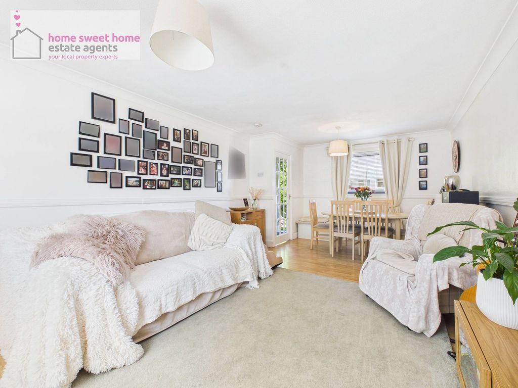 Property photo 2 of 30