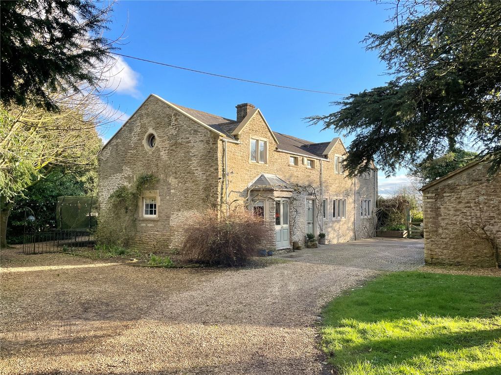 Property photo 2 of 44 Picture No. 46