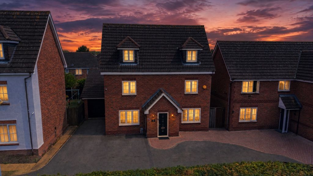 Property photo 2 of 54 5301706
