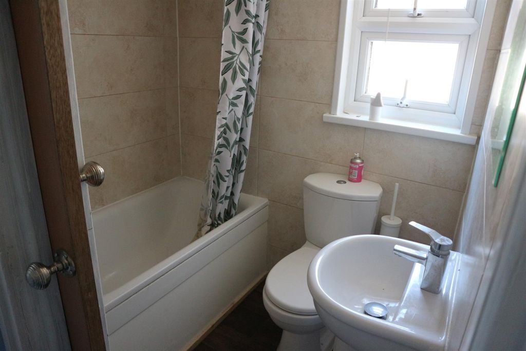 Property photo 2 of 11 Img_0588.Jpg