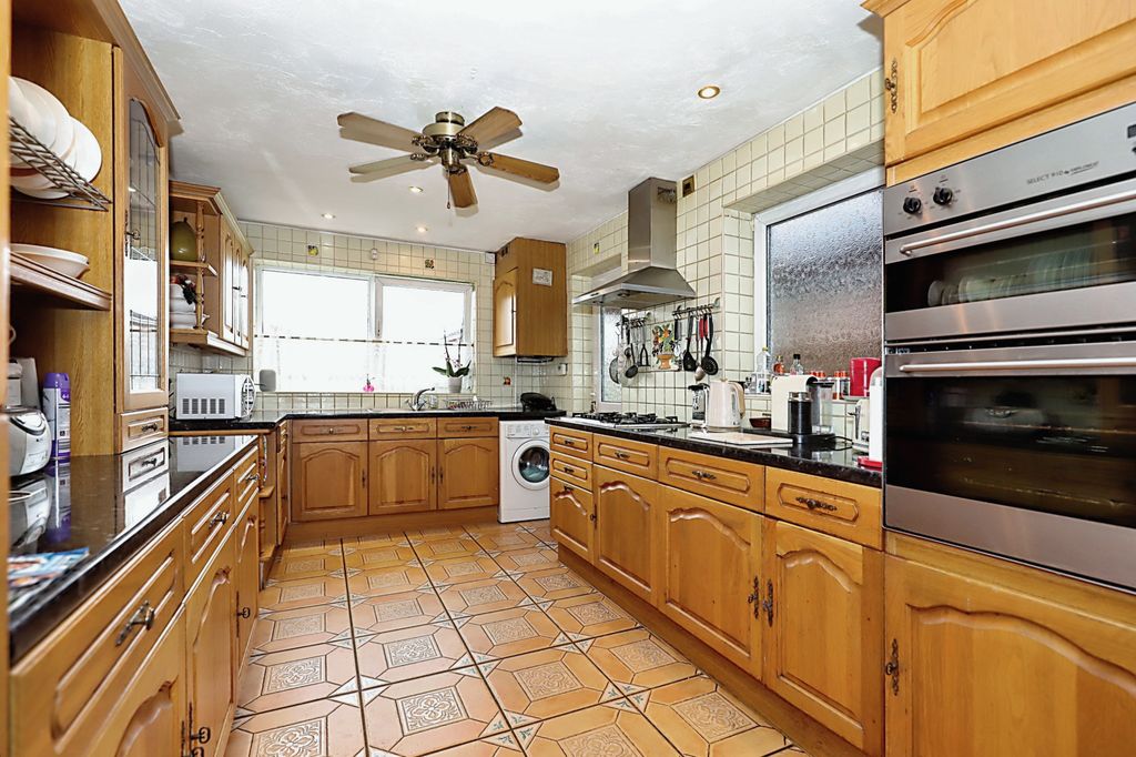 Property photo 3 of 16 Photography