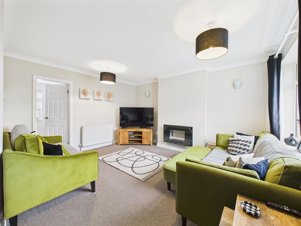 Property photo 3 of 15 Cam05193G0-Pr0035-Still009.Jpg