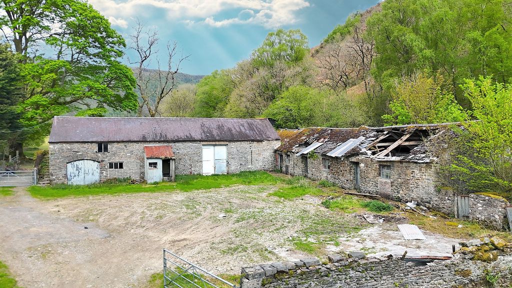 Property photo 3 of 14 Not Specified