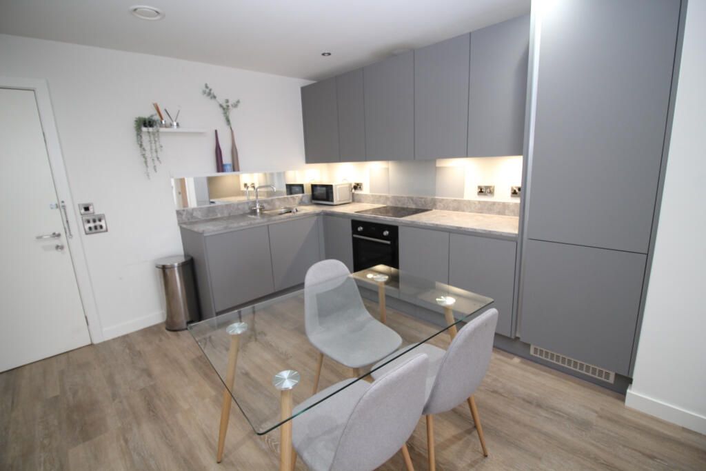 Property photo 2 of 22