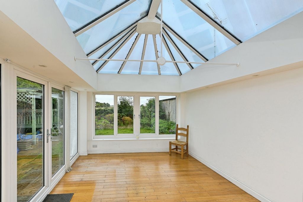 Property photo 3 of 19 Pbox-Img.Jpg