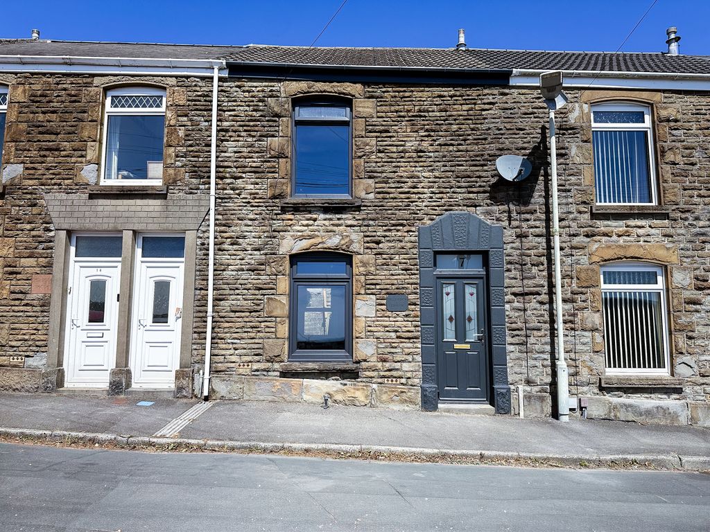 Property photo 1 of 21
