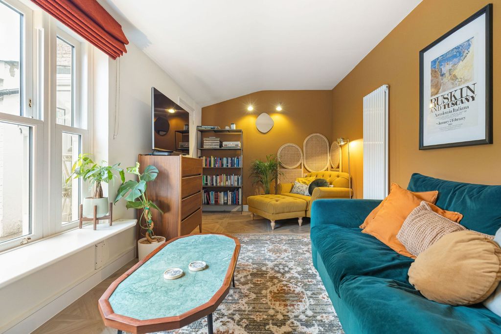 Property photo 3 of 14 4820513