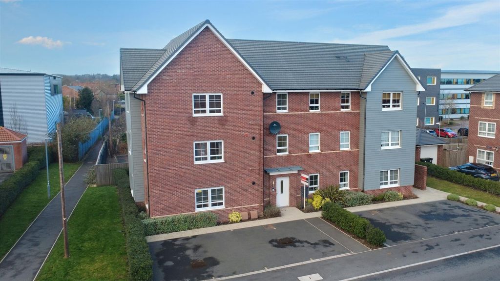 Property photo 1 of 17 Front.Jpeg