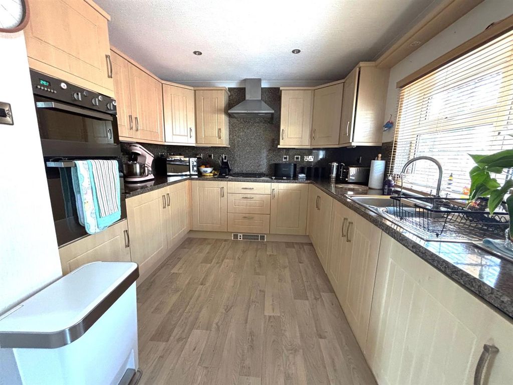 Property photo 2 of 12 1.Jpg