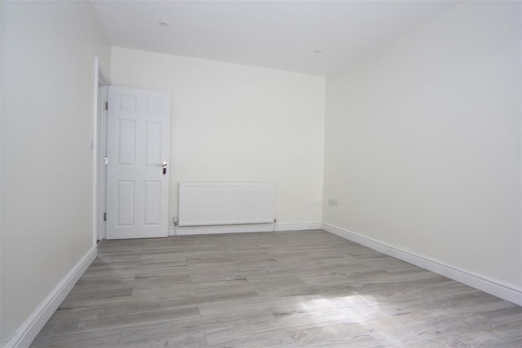 Property photo 2 of 9 Img_8299.Jpg