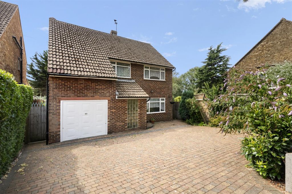 Property photo 1 of 17