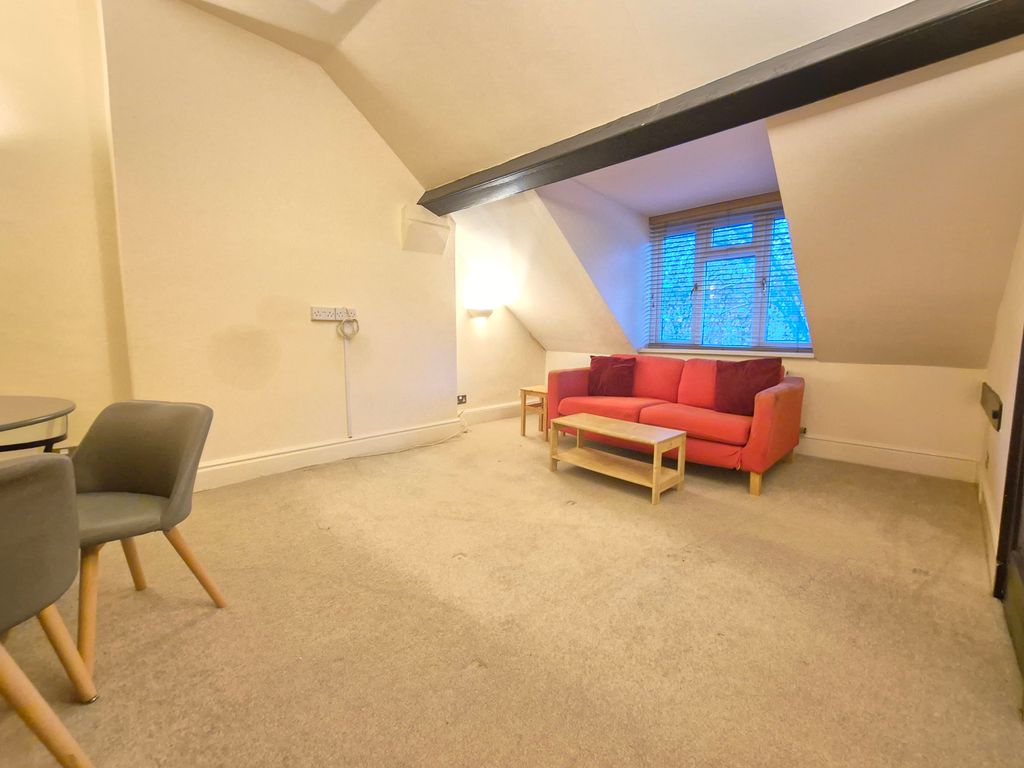 Property photo 3 of 11 Image