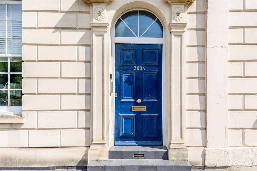 Property photo 1 of 8 Front